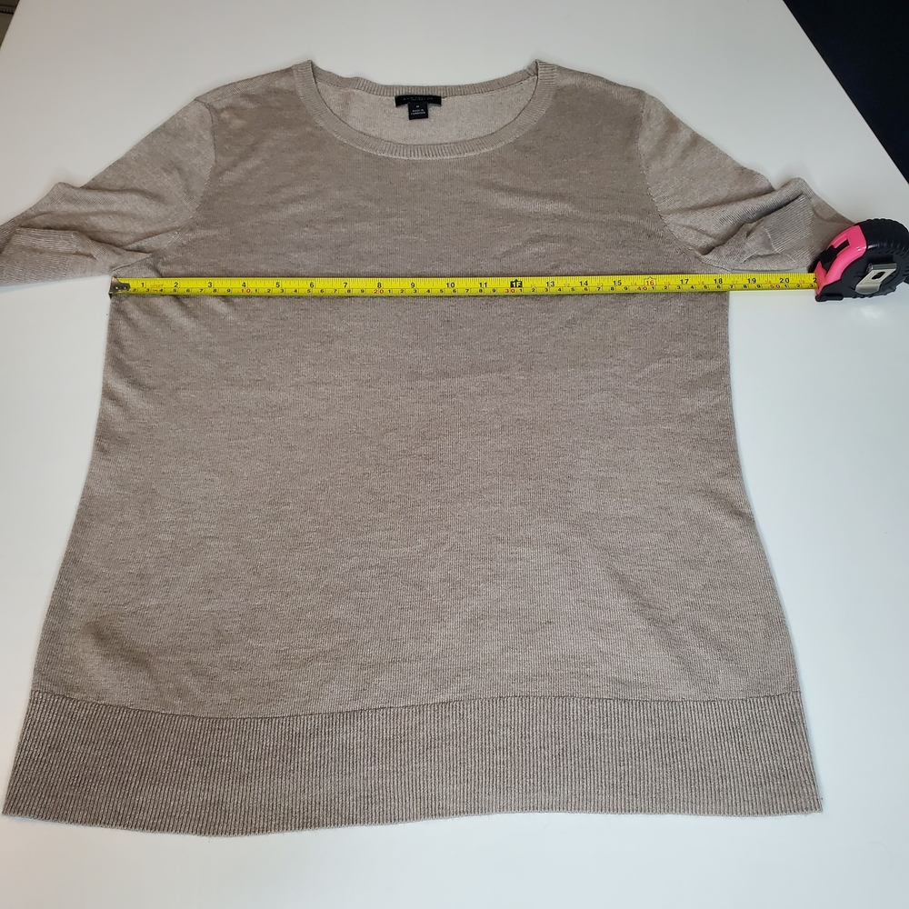 Ann Taylor Women's Top, Beige (Size M) - Picture 7 of 7